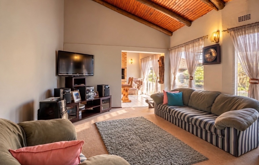 5 Bedroom Property for Sale in Sunward Park Gauteng