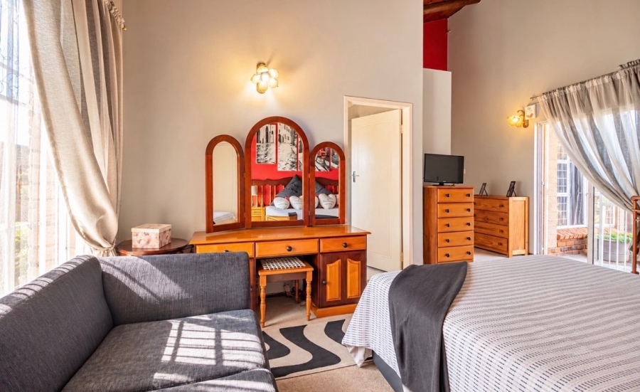 5 Bedroom Property for Sale in Sunward Park Gauteng