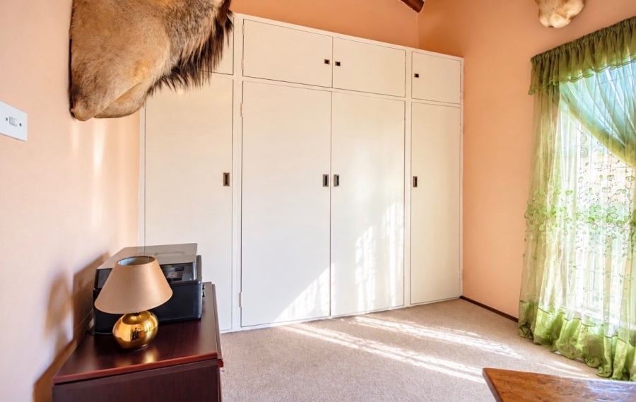 5 Bedroom Property for Sale in Sunward Park Gauteng