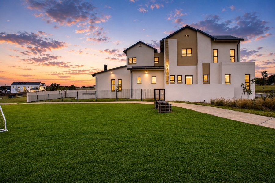 5 Bedroom Property for Sale in Helderfontein Estate Gauteng