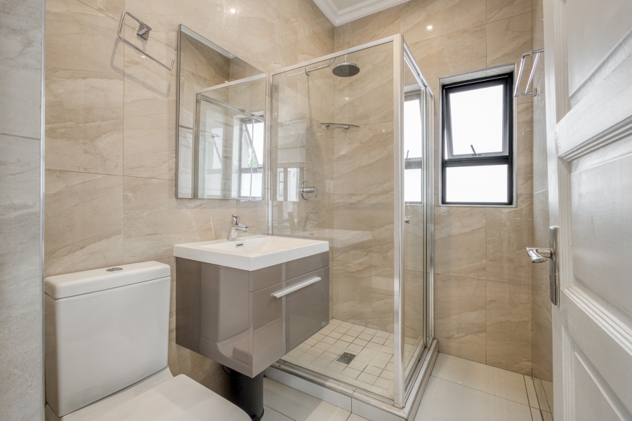 6 Bedroom Property for Sale in Helderfontein Estate Gauteng