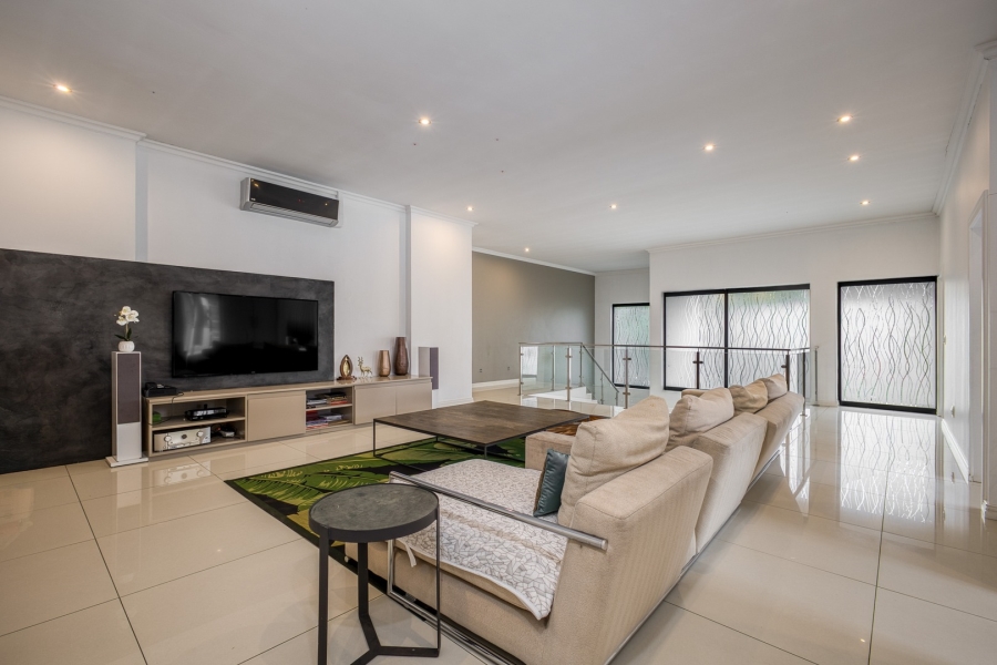 6 Bedroom Property for Sale in Helderfontein Estate Gauteng