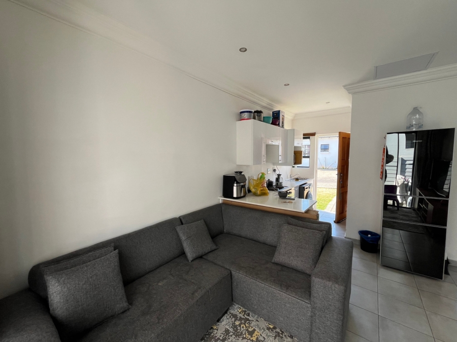2 Bedroom Property for Sale in Wendywood Gauteng