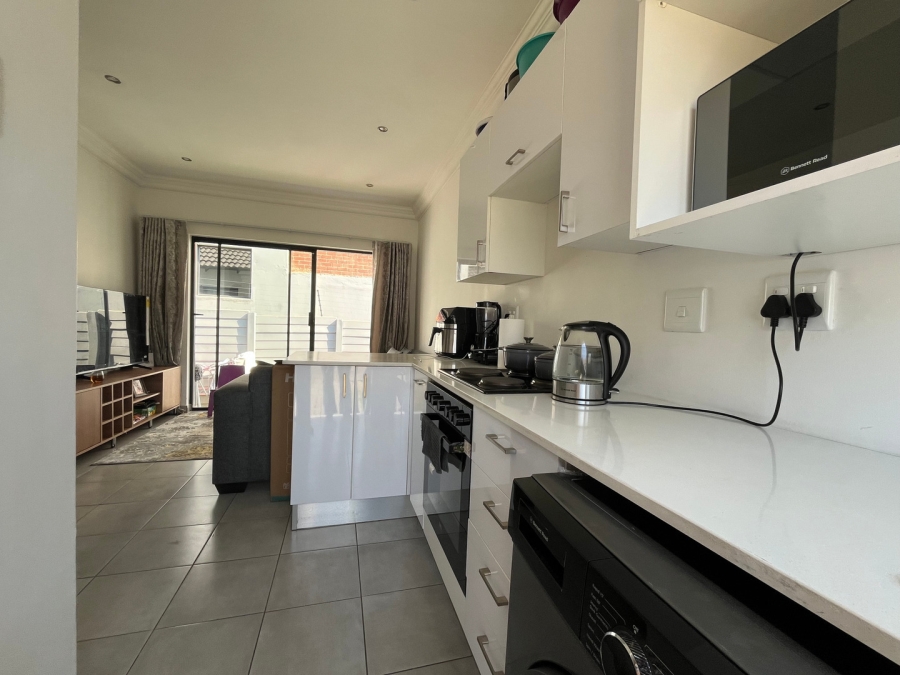 2 Bedroom Property for Sale in Wendywood Gauteng