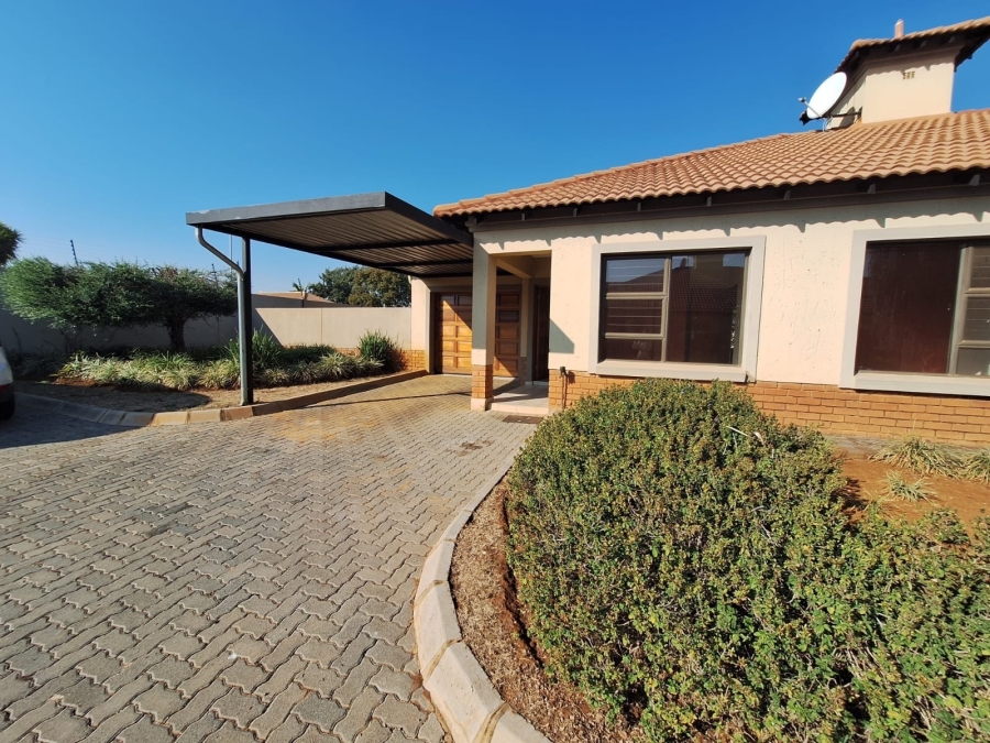 3 Bedroom Property for Sale in Sinoville Gauteng