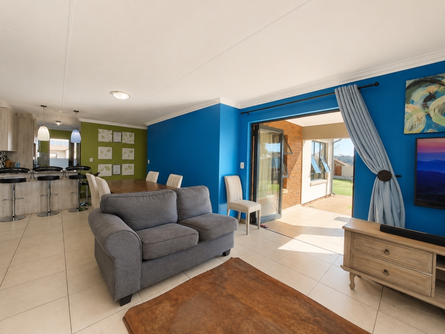 3 Bedroom Property for Sale in Rooihuiskraal North Gauteng