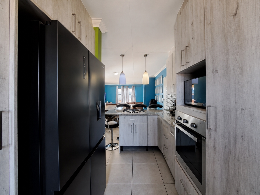 3 Bedroom Property for Sale in Rooihuiskraal North Gauteng