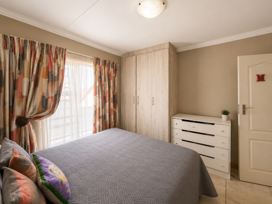 3 Bedroom Property for Sale in Rooihuiskraal North Gauteng