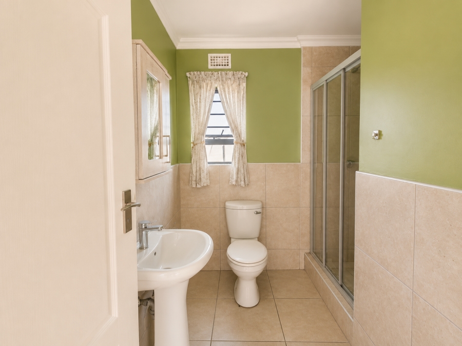 3 Bedroom Property for Sale in Rooihuiskraal North Gauteng