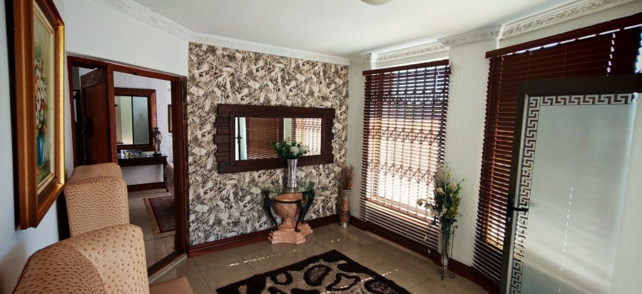 4 Bedroom Property for Sale in Brackendowns Gauteng