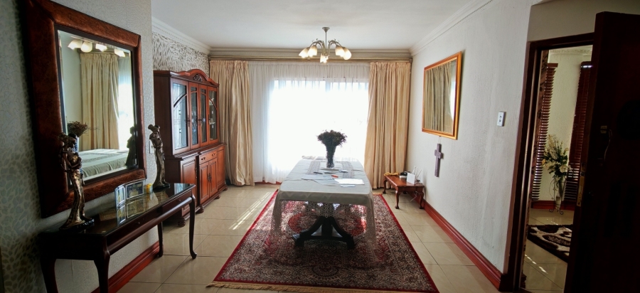 4 Bedroom Property for Sale in Brackendowns Gauteng