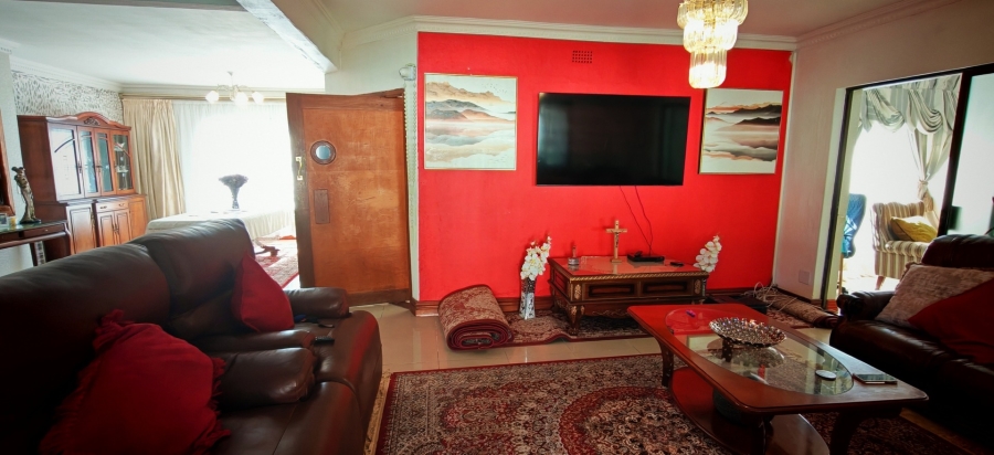 4 Bedroom Property for Sale in Brackendowns Gauteng