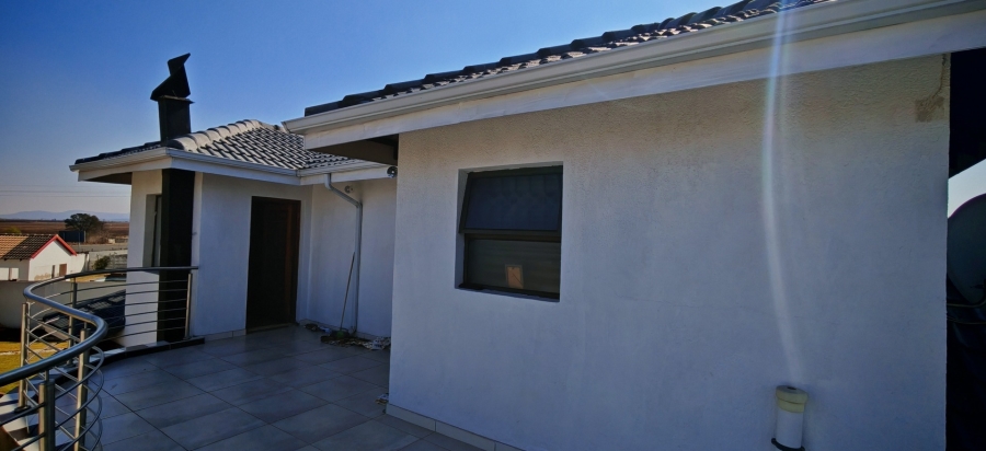 4 Bedroom Property for Sale in Brackendowns Gauteng