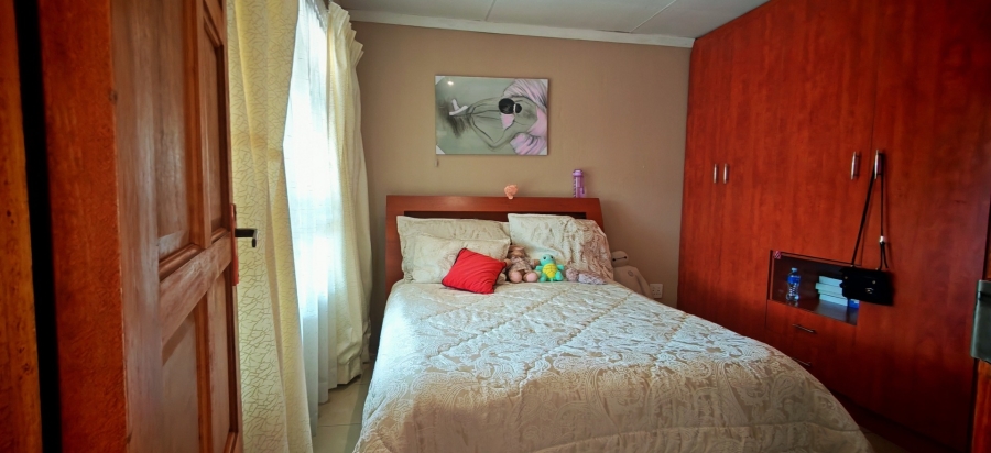 4 Bedroom Property for Sale in Brackendowns Gauteng