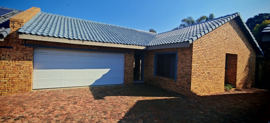 3 Bedroom Property for Sale in Brackenhurst Gauteng