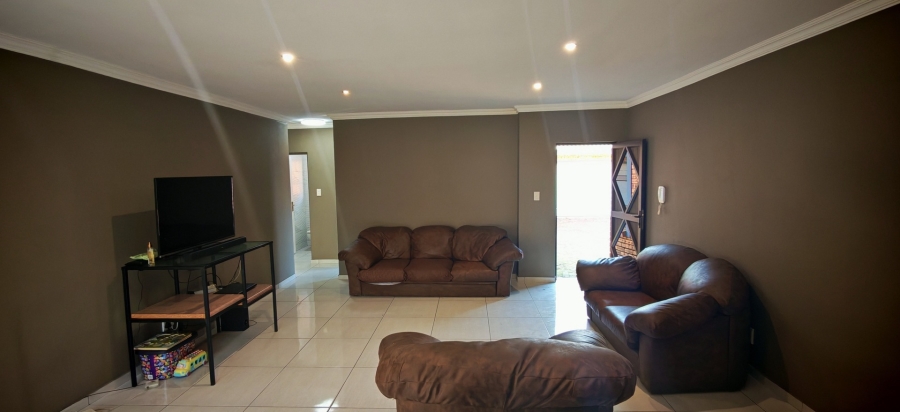 3 Bedroom Property for Sale in Brackenhurst Gauteng