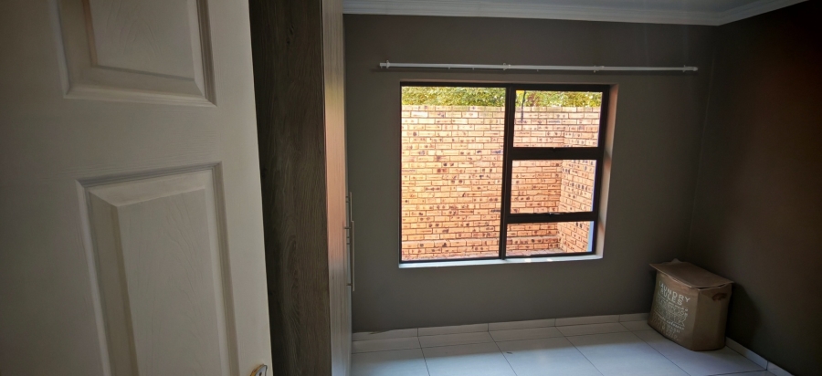 3 Bedroom Property for Sale in Brackenhurst Gauteng
