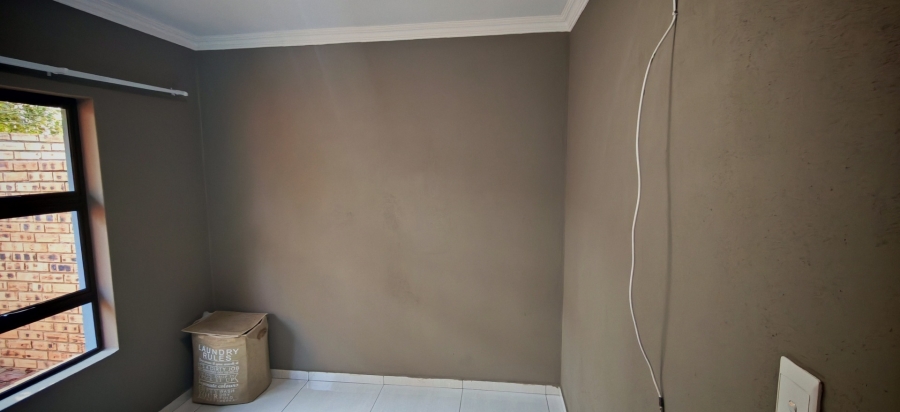 3 Bedroom Property for Sale in Brackenhurst Gauteng