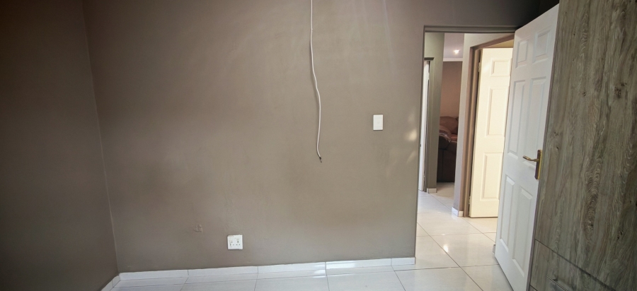 3 Bedroom Property for Sale in Brackenhurst Gauteng