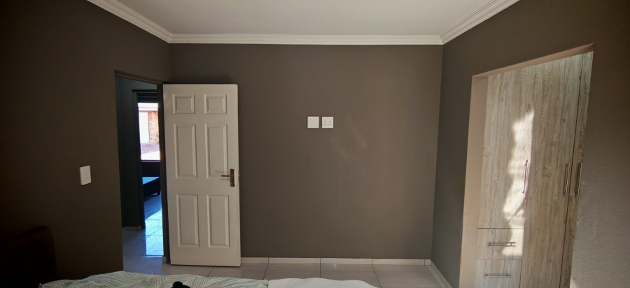 3 Bedroom Property for Sale in Brackenhurst Gauteng