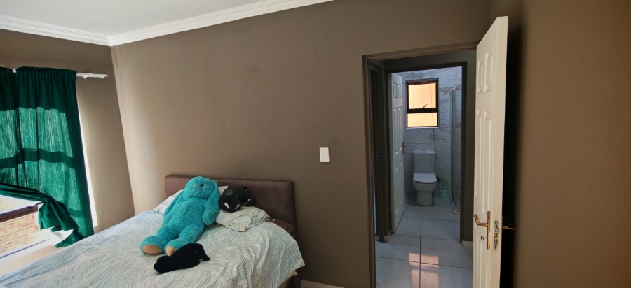 3 Bedroom Property for Sale in Brackenhurst Gauteng