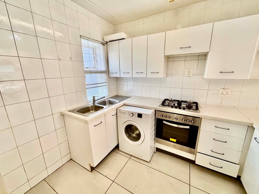 To Let 2 Bedroom Property for Rent in Morningside Gauteng