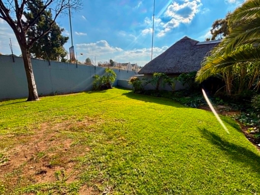 To Let 2 Bedroom Property for Rent in Morningside Gauteng