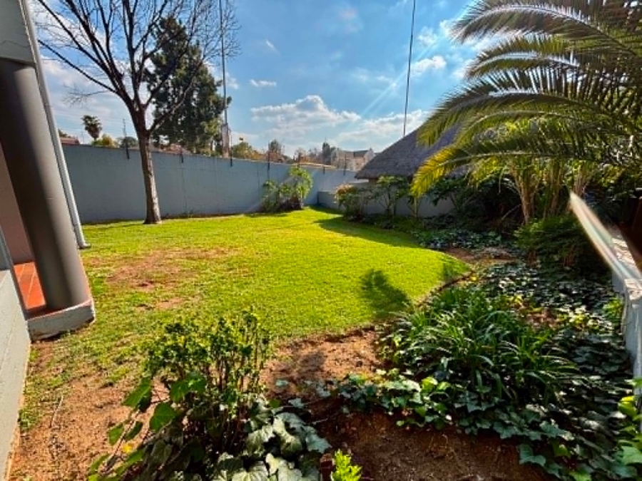 To Let 2 Bedroom Property for Rent in Morningside Gauteng