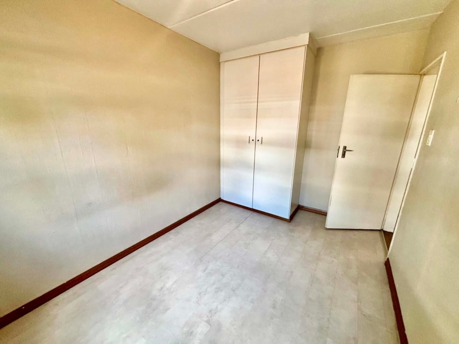 To Let 2 Bedroom Property for Rent in Morningside Gauteng