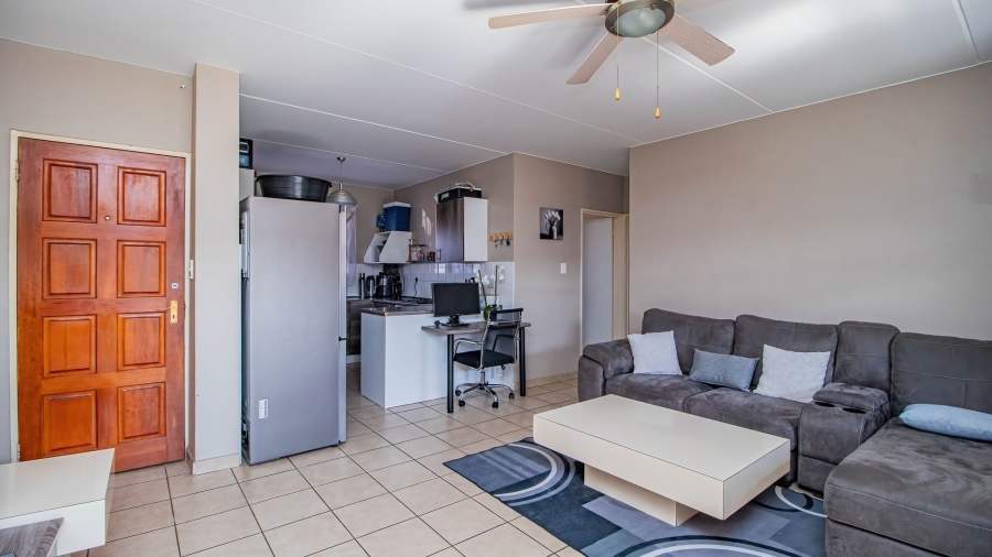 2 Bedroom Property for Sale in Birchleigh Gauteng