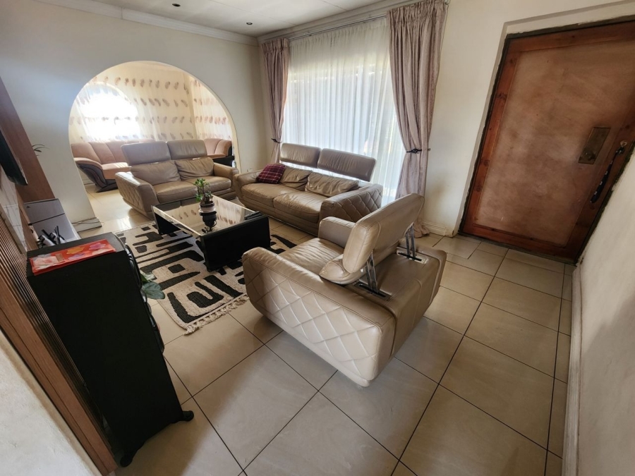 3 Bedroom Property for Sale in Groeneweide Gauteng