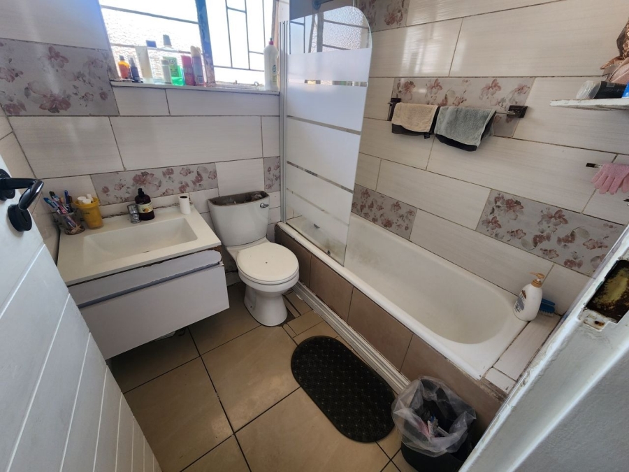 3 Bedroom Property for Sale in Groeneweide Gauteng