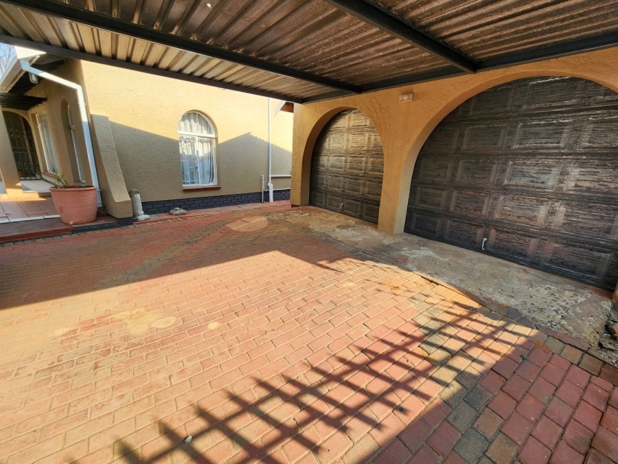 3 Bedroom Property for Sale in Groeneweide Gauteng