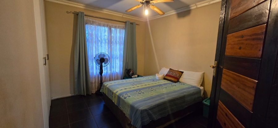 5 Bedroom Property for Sale in Golf Park Gauteng