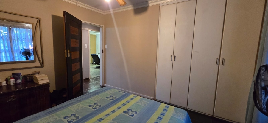 5 Bedroom Property for Sale in Golf Park Gauteng