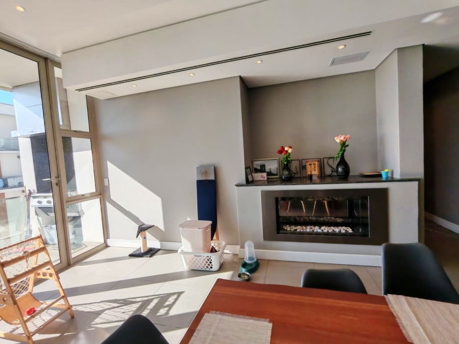 To Let 3 Bedroom Property for Rent in Rosebank Gauteng