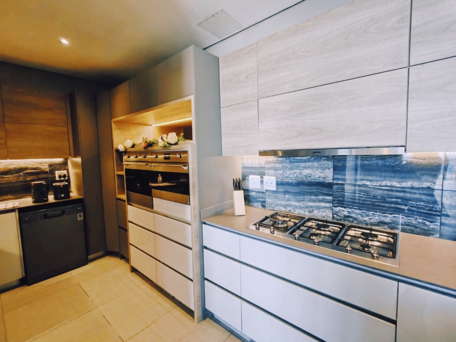 To Let 3 Bedroom Property for Rent in Rosebank Gauteng