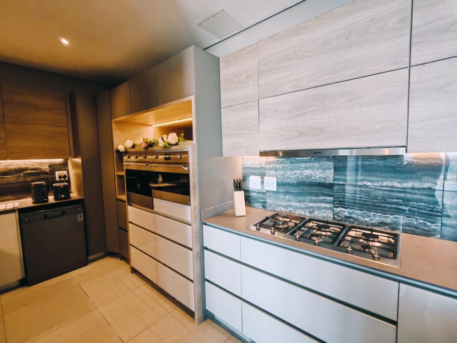To Let 3 Bedroom Property for Rent in Rosebank Gauteng