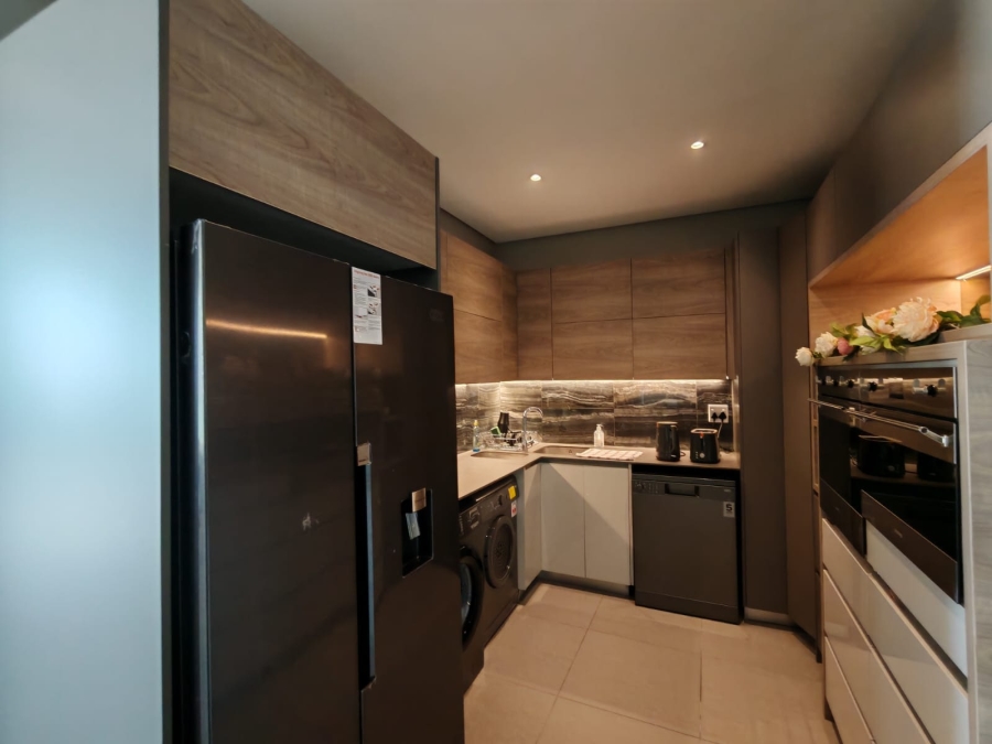 To Let 3 Bedroom Property for Rent in Rosebank Gauteng