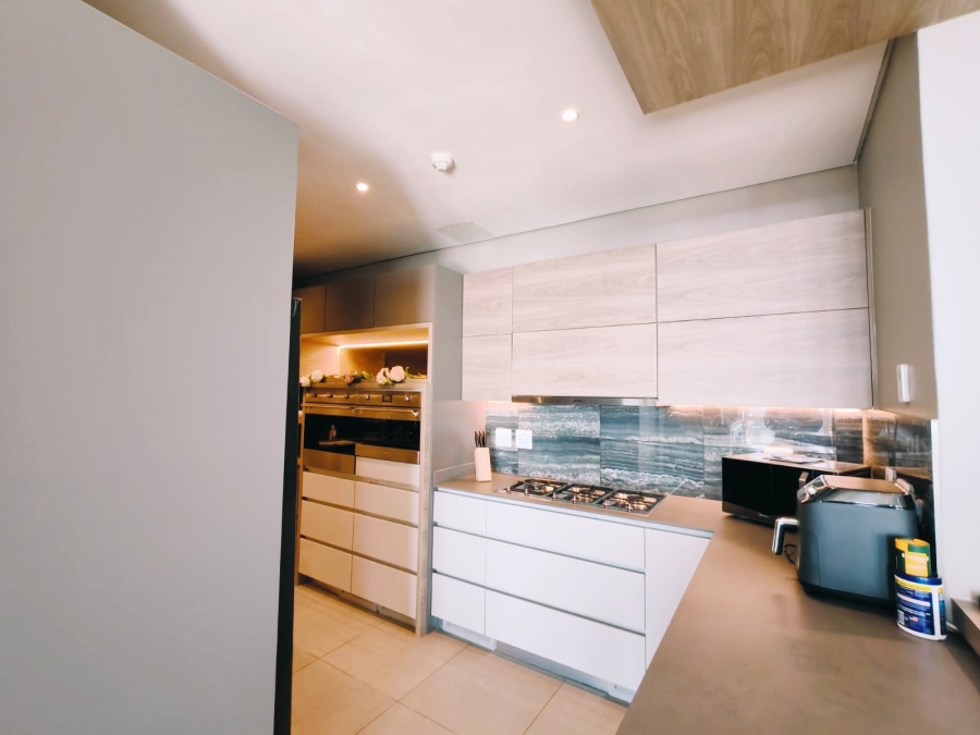 To Let 3 Bedroom Property for Rent in Rosebank Gauteng