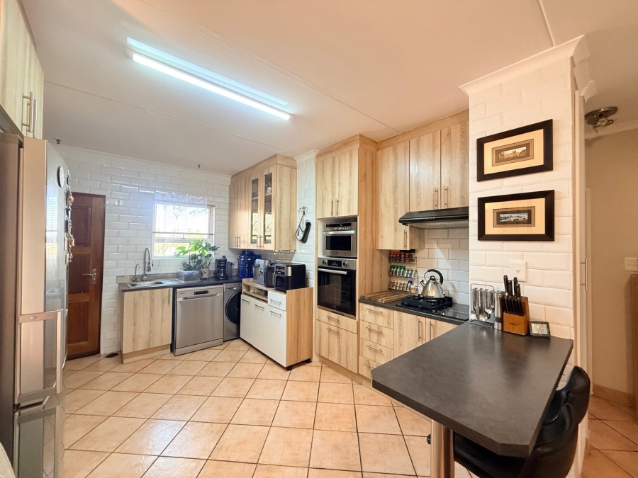 2 Bedroom Property for Sale in Bryanston East Gauteng