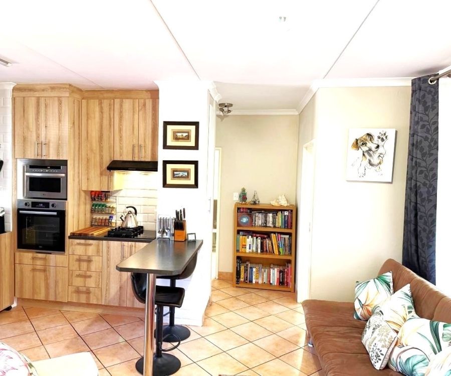 2 Bedroom Property for Sale in Bryanston East Gauteng