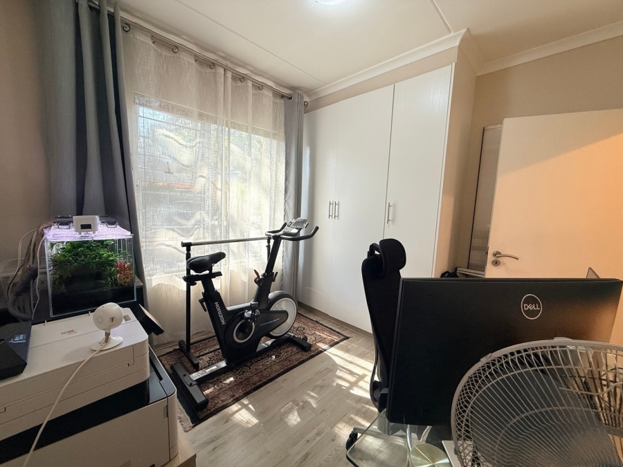 2 Bedroom Property for Sale in Bryanston East Gauteng
