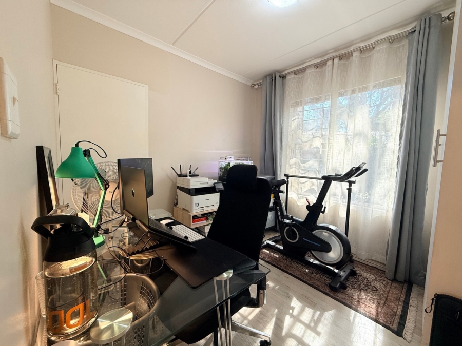 2 Bedroom Property for Sale in Bryanston East Gauteng