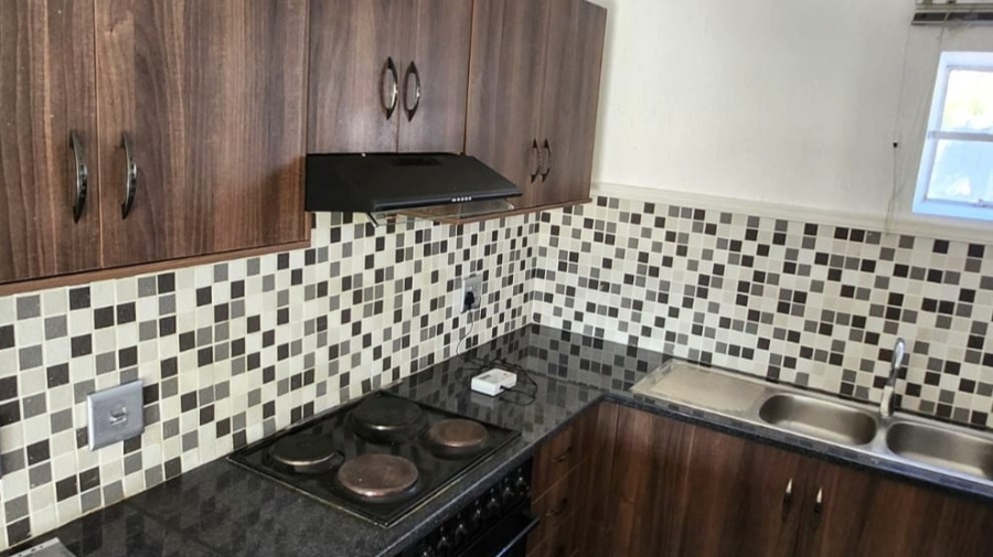 2 Bedroom Property for Sale in Mulbarton Gauteng