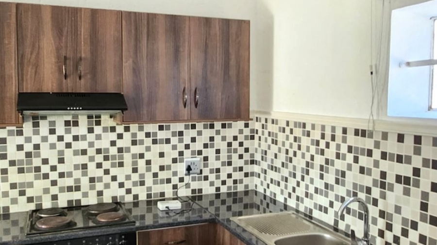2 Bedroom Property for Sale in Mulbarton Gauteng