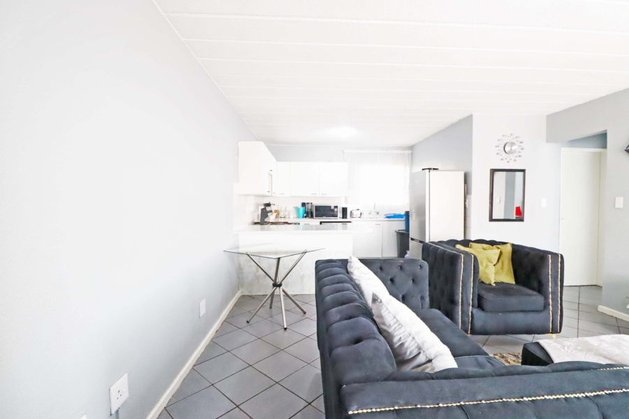 2 Bedroom Property for Sale in Vorna Valley Gauteng