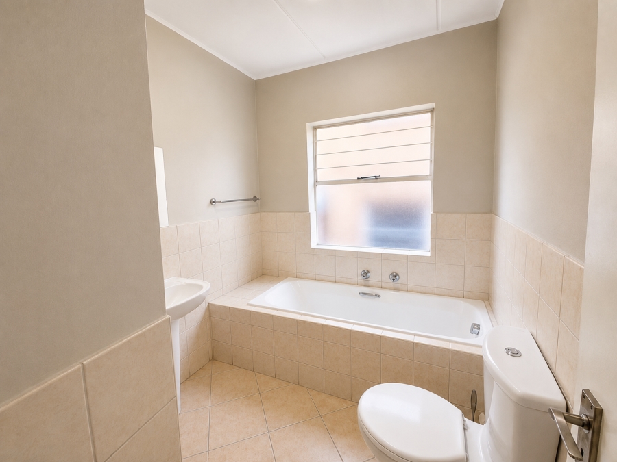 2 Bedroom Property for Sale in Honeypark Gauteng