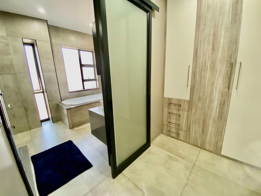 To Let 3 Bedroom Property for Rent in Atholl Gauteng