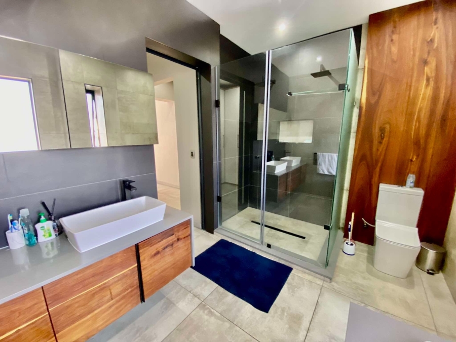 To Let 3 Bedroom Property for Rent in Atholl Gauteng